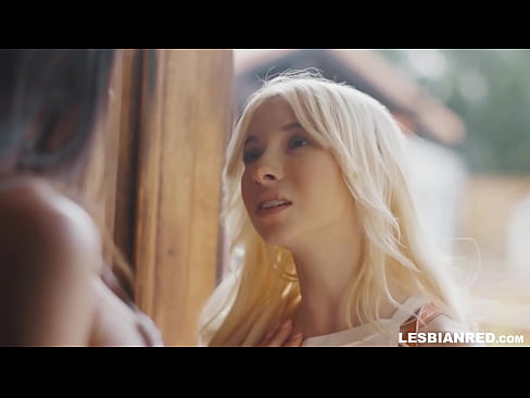 ❤️ La noia torna a casa uns mesos després i s'acaba menjant el cony de la seva madrastra ❤️ Porno fb al ca.pornhills-com.ru ️❤